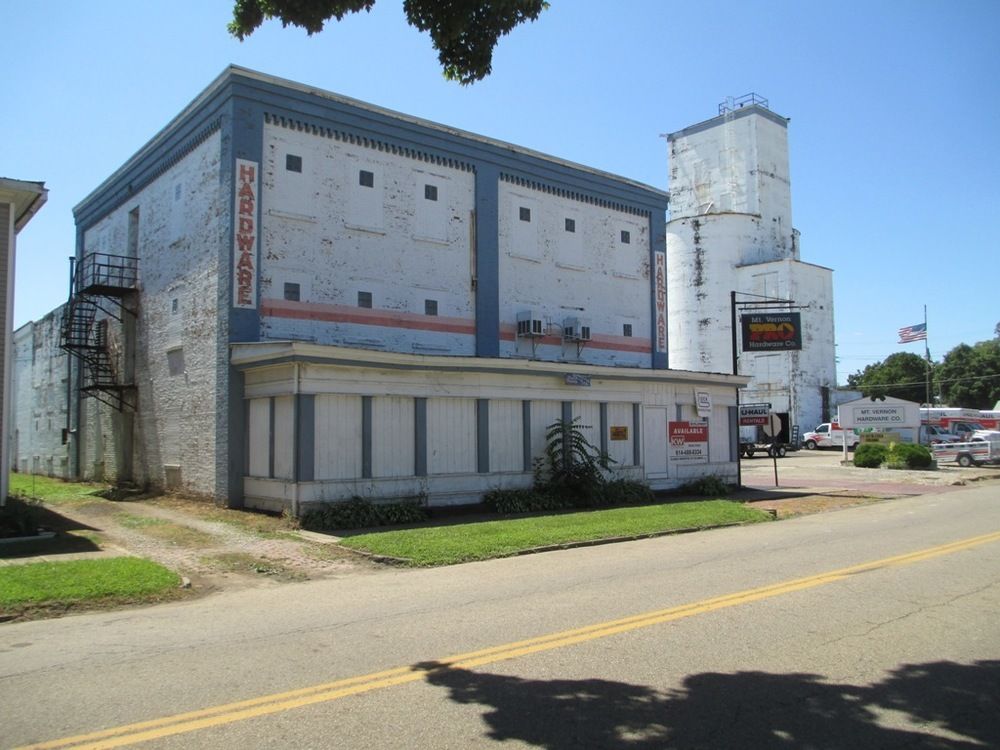 Mount Vernon Hardware and Storage: 310 - 400 Vine Street, Mount Vernon, OH 43050